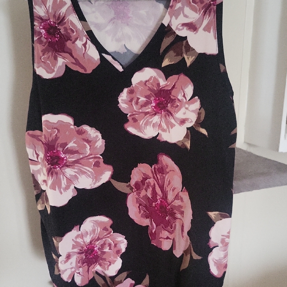 Floral Sleeveless Top - Black and Pink